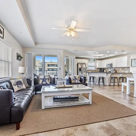 Large Corner Unit At Ocean Walk With Sneak Peak Of The Ocean ~ Ow20-501 Appartement